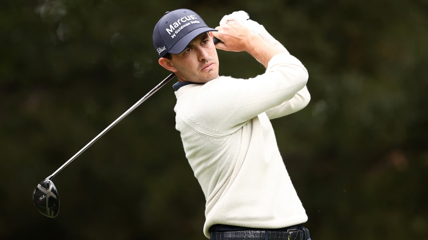 THOUSAND OAKS, CALIFORNIA - OCTOBER 25: Patrick Cantlay of the United States plays his shot from the sixth tee during the final round of the Zozo Championship @ Sherwood on October 25, 2020 in Thousand Oaks, California. (Photo by Ezra Shaw/Getty Images)