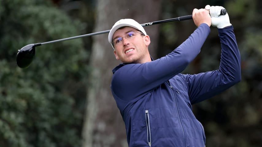 AUGUSTA, GEORGIA - NOVEMBER 14: Amateur Andy Ogletree of the United States plays his shot from the 15th tee during the continuation of the second round of the Masters at Augusta National Golf Club on November 14, 2020 in Augusta, Georgia. (Photo by Rob Carr/Getty Images)