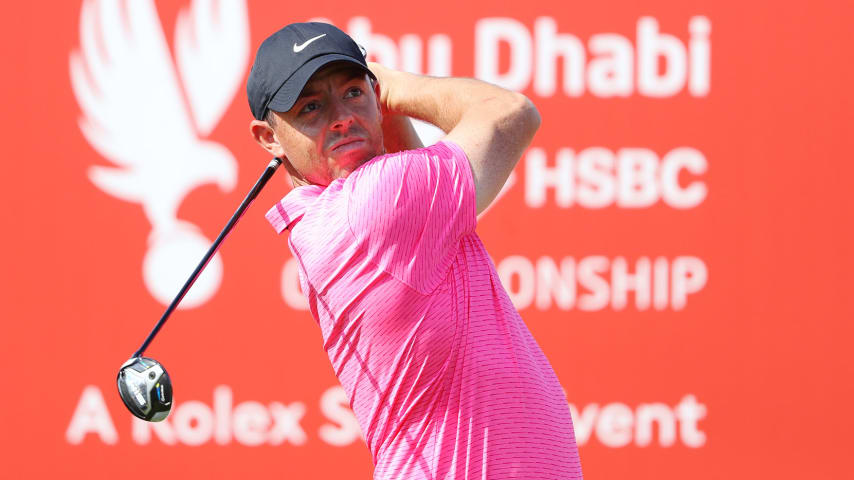 ABU DHABI, UNITED ARAB EMIRATES - JANUARY 21: Rory McIlroy of Northern Ireland tees off on the 6th hole during Day One of the Abu Dhabi HSBC Championship at Abu Dhabi Golf Club on January 21, 2021 in Abu Dhabi, United Arab Emirates. (Photo by Warren Little/Getty Images)