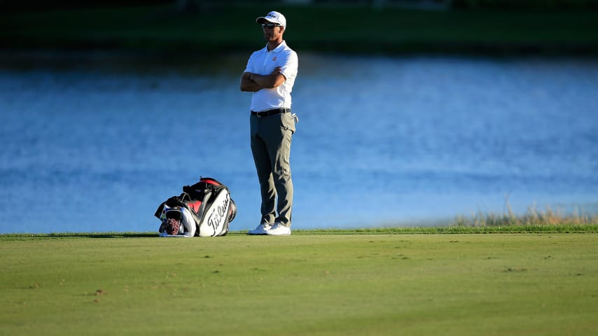 PALM BEACH GARDENS, FL - FEBRUARY 26:  Adam Scott of Australia wiats to play his second shot at the par 5, 18th hole during the second round of the 2016 Honda Classic held on the PGA National Course at the PGA National Resort and Spa on February 26, 2016 in Palm Beach Gardens, Florida.  (Photo by David Cannon/Getty Images)