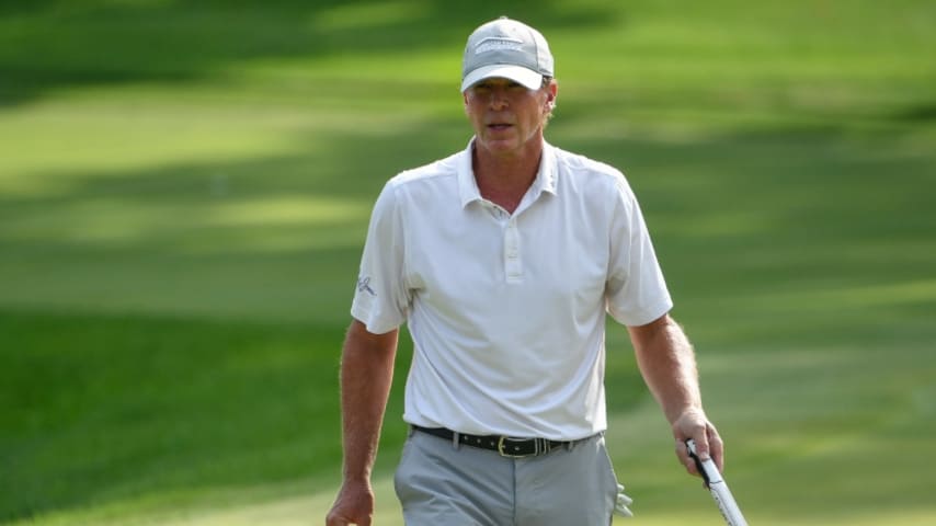 Steve Stricker leads by four at Bridgestone SENIOR PLAYERS Championship