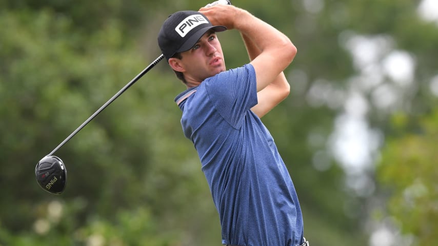 With Mom and Dad outside the ropes, Monday qualifier Alex Smalley starts strong at John Deere Classic