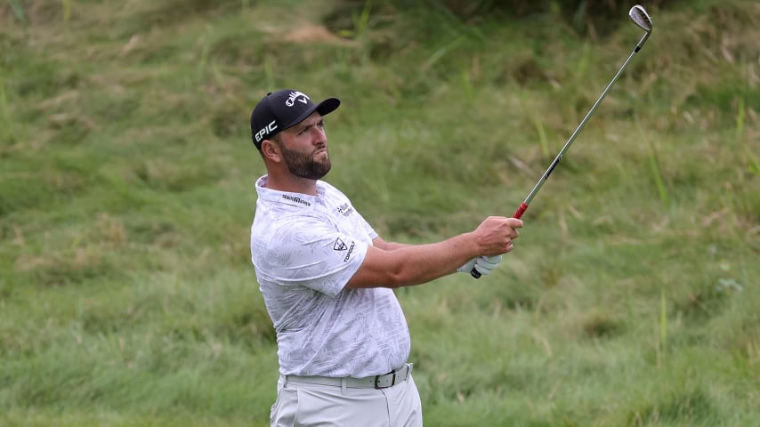 Jon Rahm takes solo lead at THE NORTHERN TRUST