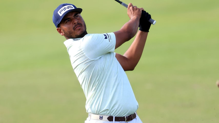 Sebastian Munoz shoots 60 to lead by one at The RSM Classic