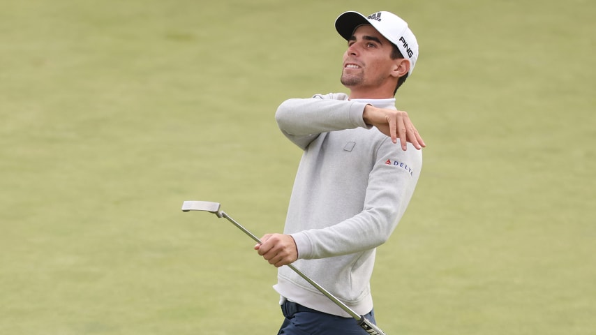 PACIFIC PALISADES, CALIFORNIA - FEBRUARY 20: JoaquÃ­n Niemann of Chile celebrates winning on the 18th green during the final round of The Genesis Invitational at Riviera Country Club on February 20, 2022 in Pacific Palisades, California. (Photo by Katharine Lotze/Getty Images)