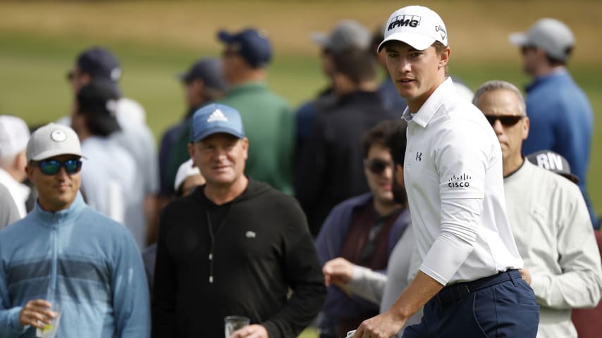 PACIFIC PALISADES, CALIFORNIA - FEBRUARY 20: Maverick McNealy of the United States walks to the 15th tee during the final round of The Genesis Invitational at Riviera Country Club on February 20, 2022 in Pacific Palisades, California. (Photo by Cliff Hawkins/Getty Images)