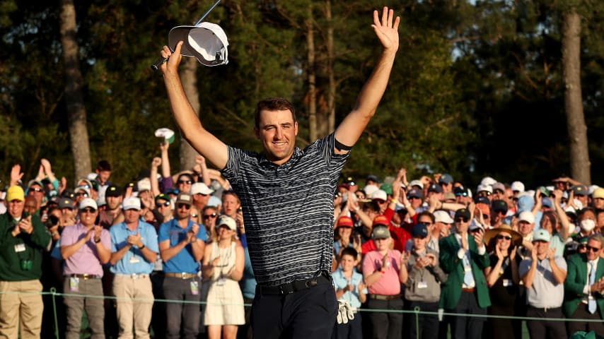 AUGUSTA, GEORGIA - APRIL 10: Scottie Scheffler of the United States celebrates on the 18th green after winning during the final round of the Masters at Augusta National Golf Club on April 10, 2022 in Augusta, Georgia. (Photo by Jamie Squire/Getty Images)