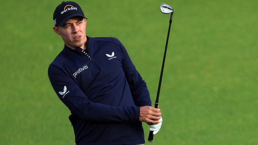 England’s Matt Fitzpatrick mastering the method of cross-handed chipping 