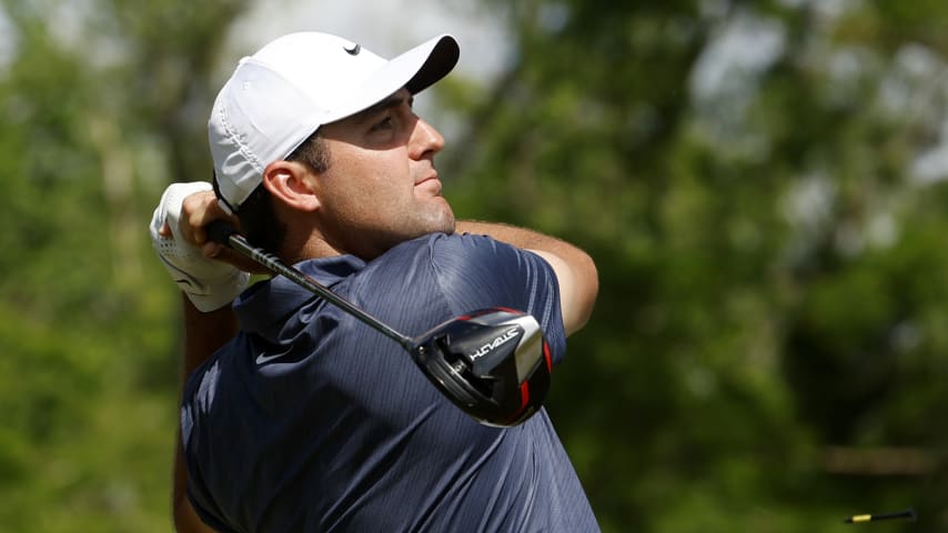 AVONDALE, LOUISIANA - APRIL 21: Scottie Scheffler plays his shot from the 11th tee during the first round of the Zurich Classic of New Orleans at TPC Louisiana on April 21, 2022 in Avondale, Louisiana. (Photo by Chris Graythen/Getty Images)