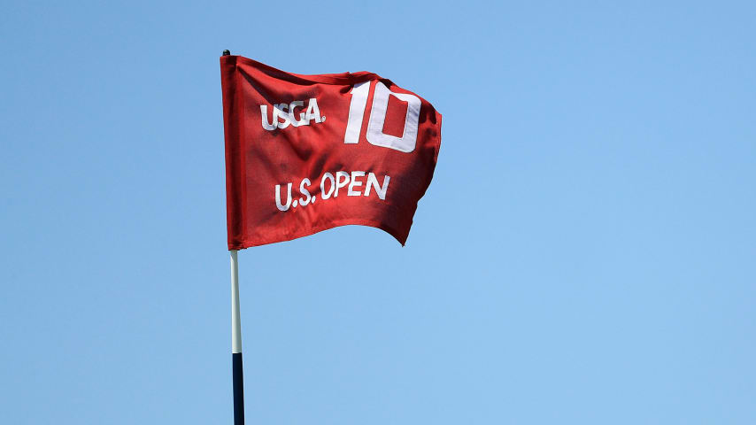 SOUTHAMPTON, NY - JUNE 14:  The flag on the tenth hole is seen blowing in the breeze during the first round of the 2018 U.S. Open at Shinnecock Hills Golf Club on June 14, 2018 in Southampton, New York.  (Photo by Mike Ehrmann/Getty Images)