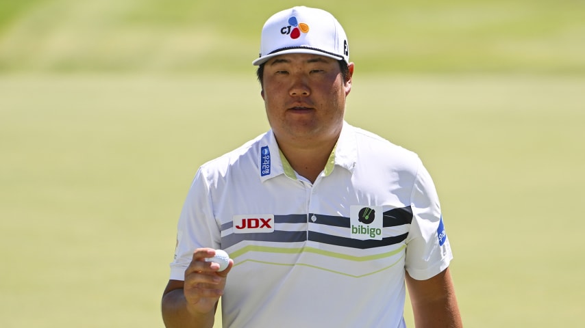 MEMPHIS, TENNESSEE - AUGUST 13: Sungjae Im of South Korea does a ball wave at the 17th green during the third round of the FedEx St. Jude Championship at TPC Southwind on August 13, 2022 in Memphis, Tennessee. (Photo by Tracy Wilcox/PGA TOUR via Getty Images)