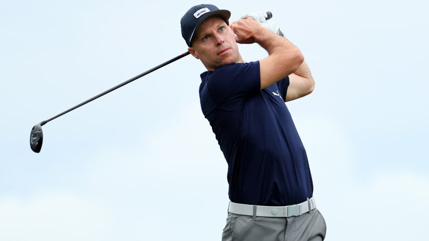 Ben Crane shoots 62 to lead by one at Butterfield Bermuda Championship