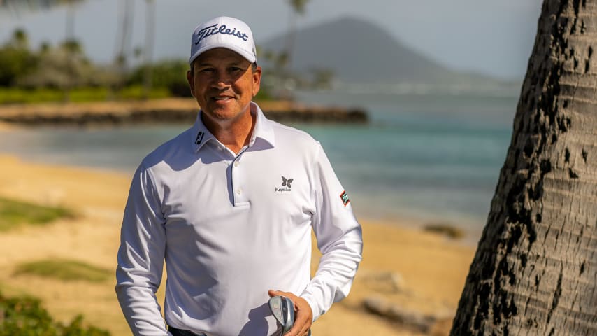 Hawaii club pro battling cancer makes Sony Open debut at age 60