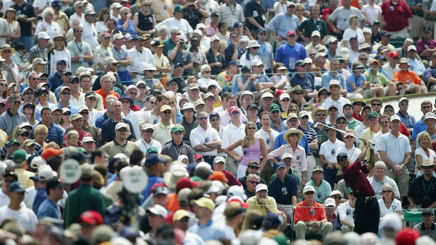 AUGUSTA, GA - APRIL 11: Tiger Woods of the USA plays his tee shot on the third hole during the final round of the Masters at the Augusta National Golf Club on April 11, 2004 in Augusta, Georgia.  (Photo by Andrew Redington/Getty Images)