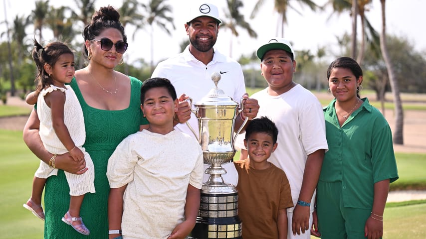 WiretoWire: Finau fiesta at Vidanta