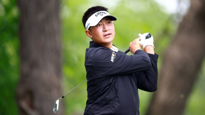 Carl Yuan leads by one at RBC Canadian Open