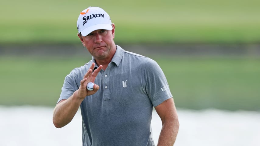 Lucas Glover extends his streak of rounds in the 60s to 10, leads the Barbasol Championship