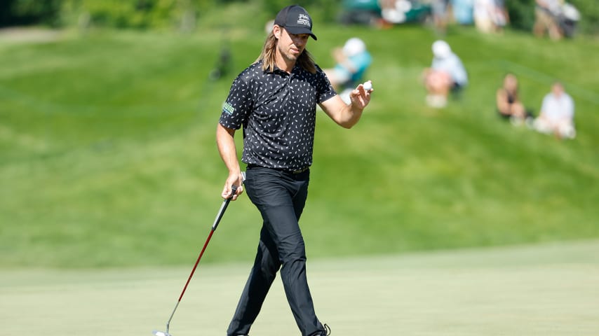 Aaron Baddeley qualifies for Wyndham Championship with top 10, keeps Playoffs hopes alive