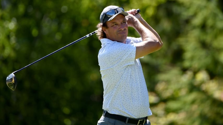 Stephen Ames leads by one shot at Boeing Classic