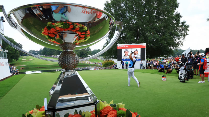 Play resumes after dangerous thunderstorms suspended play at TOUR Championship 