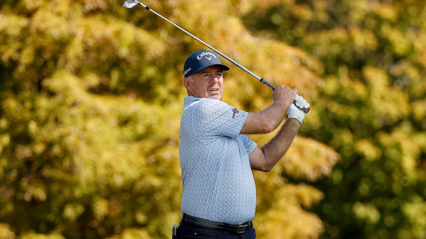 Rod Pampling shoots 66 to hold one-stroke lead over 10 players at SAS Championship