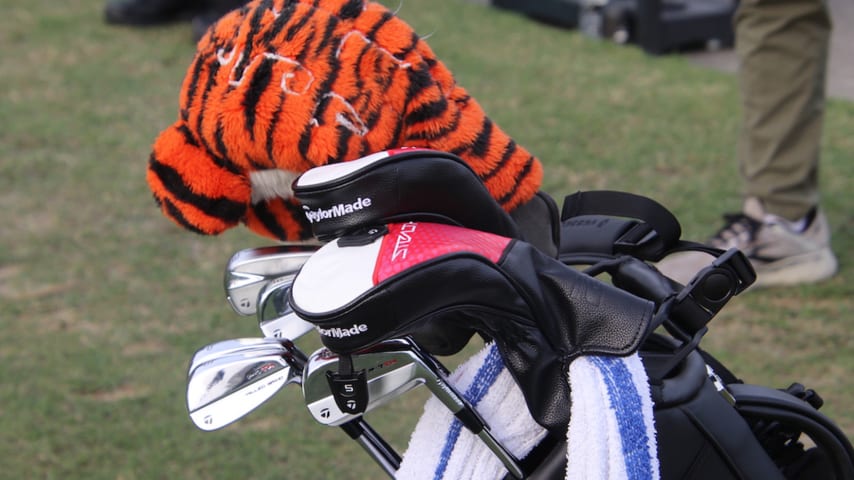 Tiger Woods' clubs and headcovers. (Golfwrx)