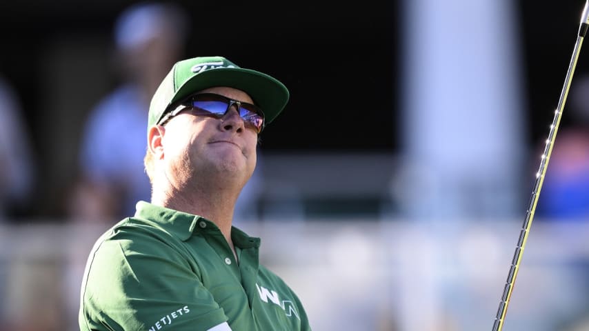 WM Phoenix Open performance vaults Hoffman into Aon Swing 5
