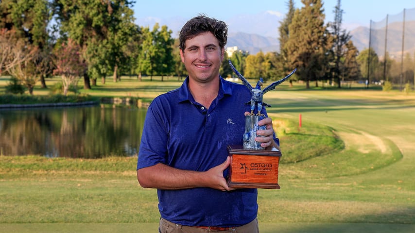 Taylor Dickson won in a playoff for his first Korn Ferry Tour win at the Astara Chile Classic. (Buda Mendes/Getty Images)