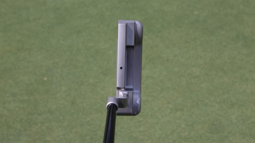 Collin Morikawa’s new Logan Olson blade prototype putter. (GolfWRX)