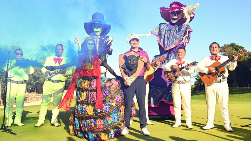 Con un mariachi y las catrinas, la ceremonia de premiación del BUPA Championship at Tulum tuvo un sabor muy mexicano este domingo en PGA Riviera Maya en Tulum Country Club. (Jennifer Pérez/PGA TOUR)