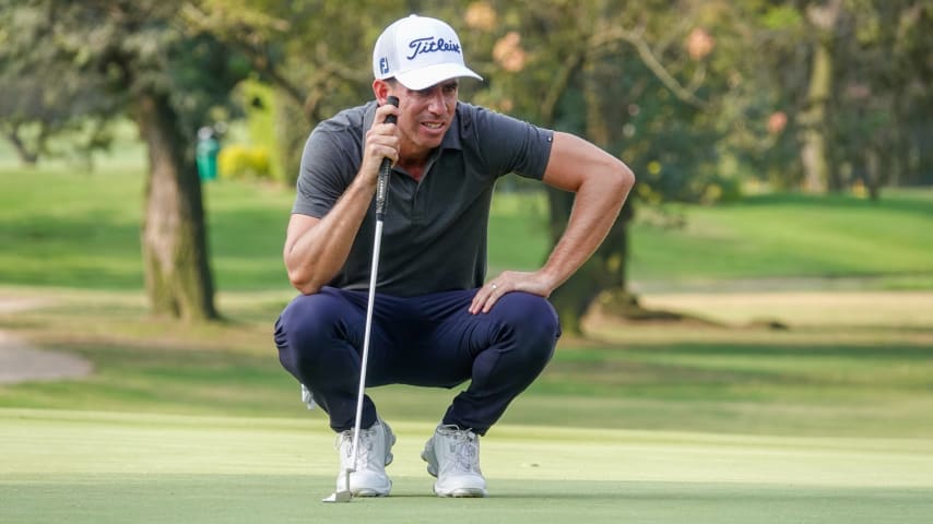 Rodolfo Cazaubón hizo un águila y dos birdies en los últimos cinco hoyos de la segunda ronda para colocarse segundo en solitario en el Diners Club Perú Open. (Gregory Villalobos/PGA TOUR)