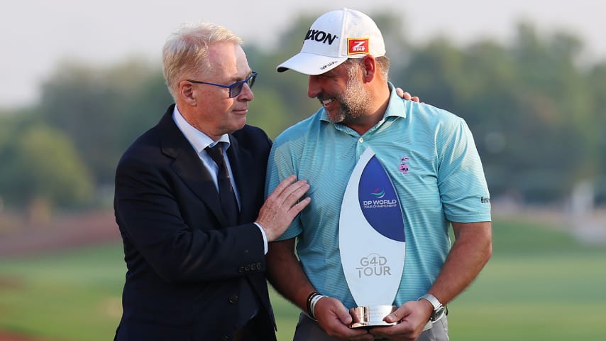 Former DP World Tour CEO Keith Pelley (L) and G4D Tour winner Mike Browne (R). (Andrew Redington/Getty Images)