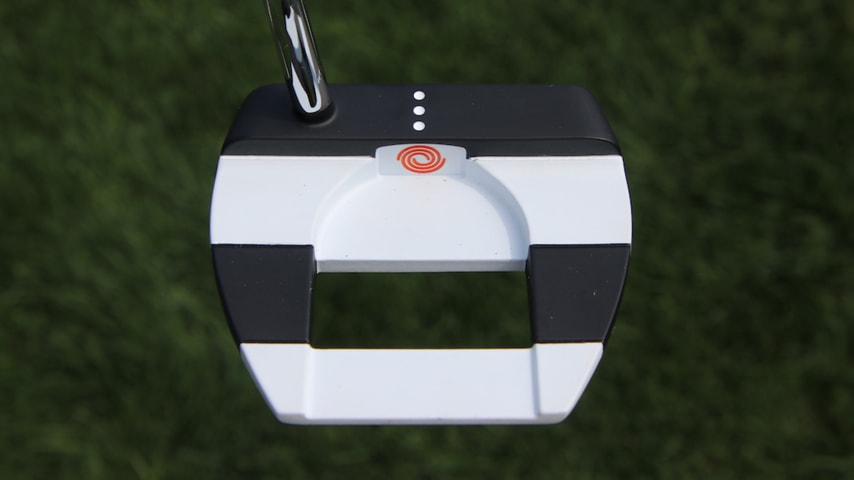 Rickie Fowler started experimenting with a new, custom-orange Jailbird 380 head that’s equipped with a standard 35-inch putter build, rather than his previous 38-inch counter-balanced setup. (Courtesy GolfWRX)