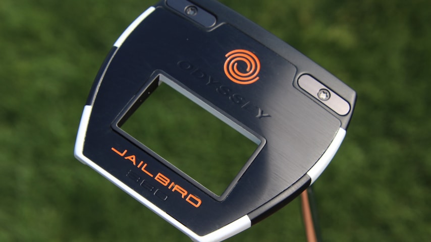 Rickie Fowler started experimenting with a new, custom-orange Jailbird 380 head that’s equipped with a standard 35-inch putter build, rather than his previous 38-inch counter-balanced setup. (Courtesy GolfWRX)