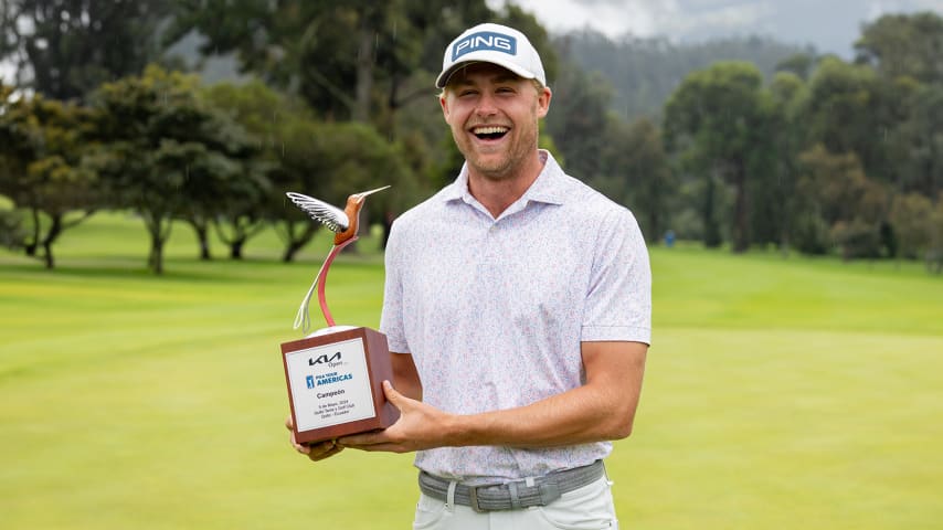 Thomas Longbella was all smiles Sunday after capturing his first professional title at the KIA Open. He now holds the fourth spot in the Fortinet Cup standings. (Paulina Góngora/PGA TOUR)