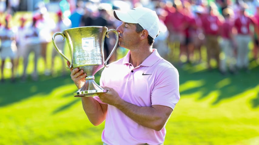 Pulls away with 8-under, eight-hole stretch for fourth win at Quail Hollow