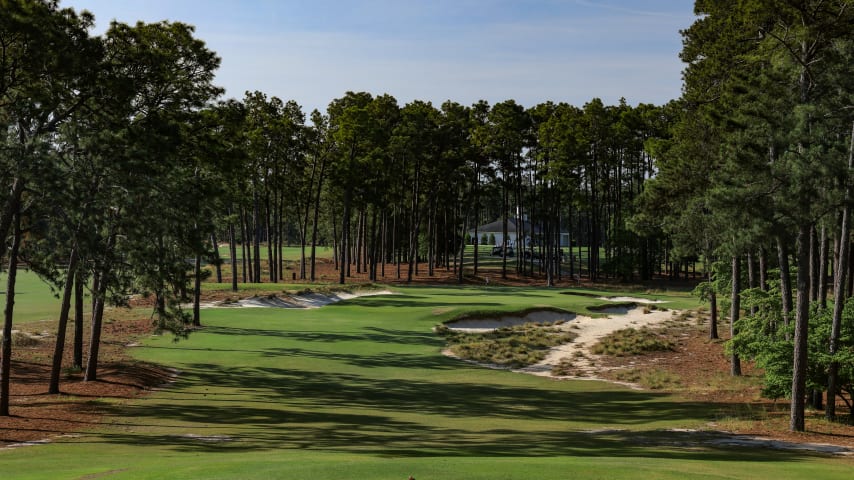  A view from tee on the17th hole at Pinehurst No. 2. (David Cannon/Getty Images)