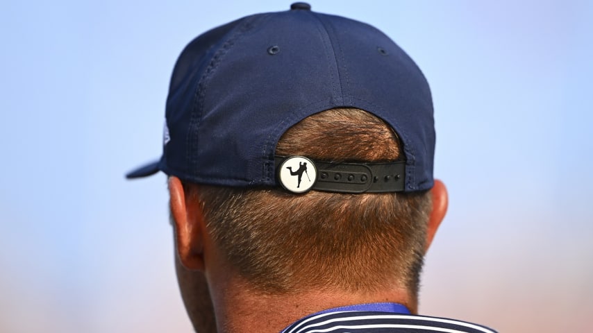 Bryson DeChambeau's pin of Payne Stewart's 1999 U.S. Open silhouette. (Tracy Wilcox/PGA TOUR)