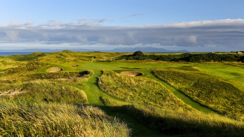 A look at the eighth hole at Royal Troon, originally known as ‘Ailsa’ in tribute to the rock out to sea. (David Cannon/Getty Images)