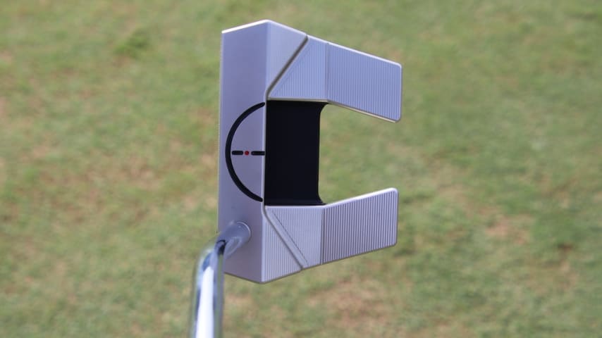 Justin Rose has switched into a new, custom Scotty Cameron T5 Tour-Only winged mallet. (Courtesy GolfWRX)