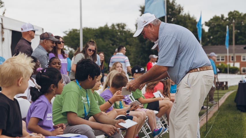 Boo Weekley signs autographs for Principal Charity Classic tournament charity partner youth champions on the driving range of Wakonda Club. (Principal Charity Classic)