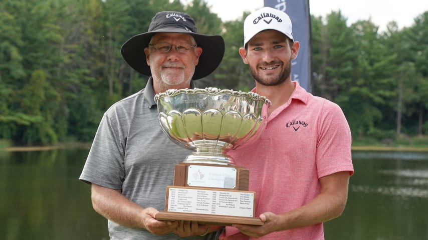 Noah Goodwin won PGA TOUR Canada's 2022 Sotheby's International Realty Canada Ontario Open with his dad on the bag. (Jay Fawler/PGA TOUR) 