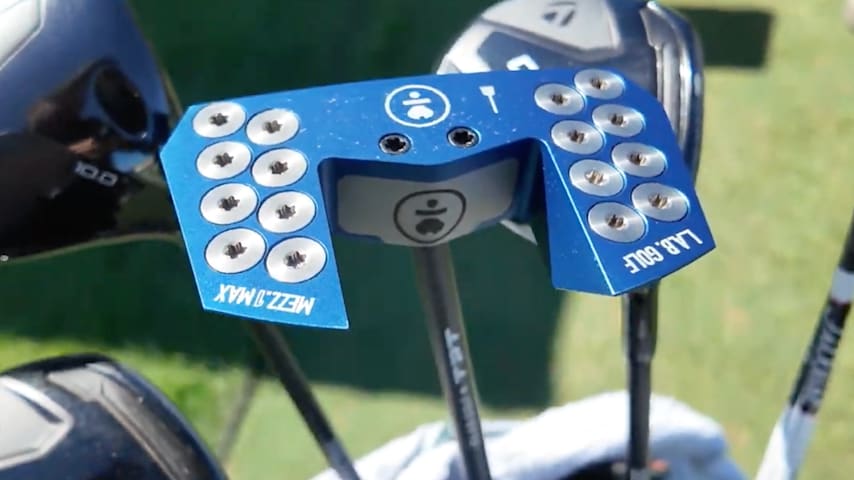 A closer look at Adam Scott's LAB blue Mezz.1 Max putter. (Courtesy GolfWRX)