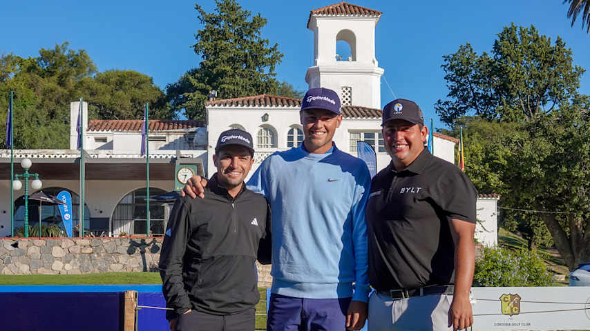 Los tres argentinos que han ganado el LAAC, Mateo Fernández de Oliveira (2023), Abel Gallegos (2020) y Mateo Pulcini (2026), compartieron grupo de salida este jueves en el inicio del 94º Abierto del Centro Zurich presentado por Personal. (Gregory Villalobos/PGA TOUR Americas)