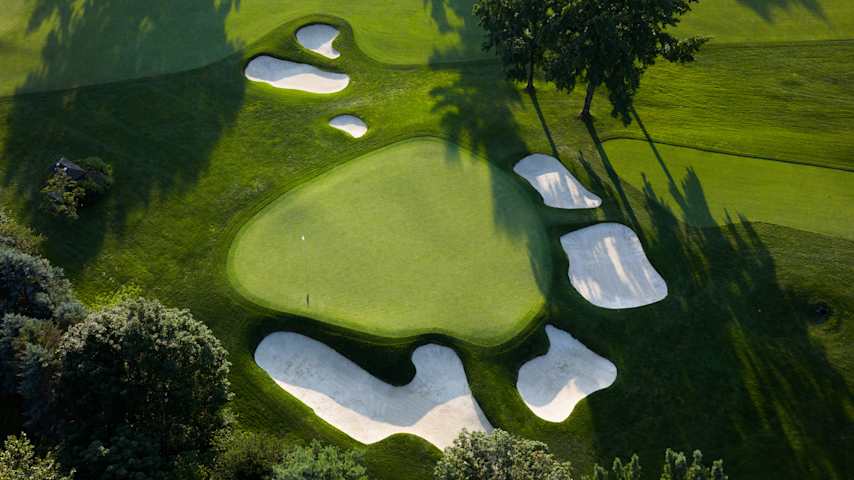 A top-down view of the signature Donald Ross style green complex at the par-3 fifth hole at Aronimink Golf Club. (Dave Evenson/PGA of America)