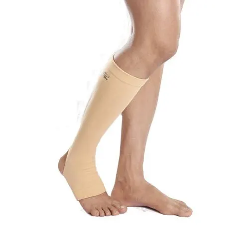 MEDIA DE COMPRESION ABAJO DE RODILLA/PIE ABIERTO MED COLOR NATURAL TYNOR