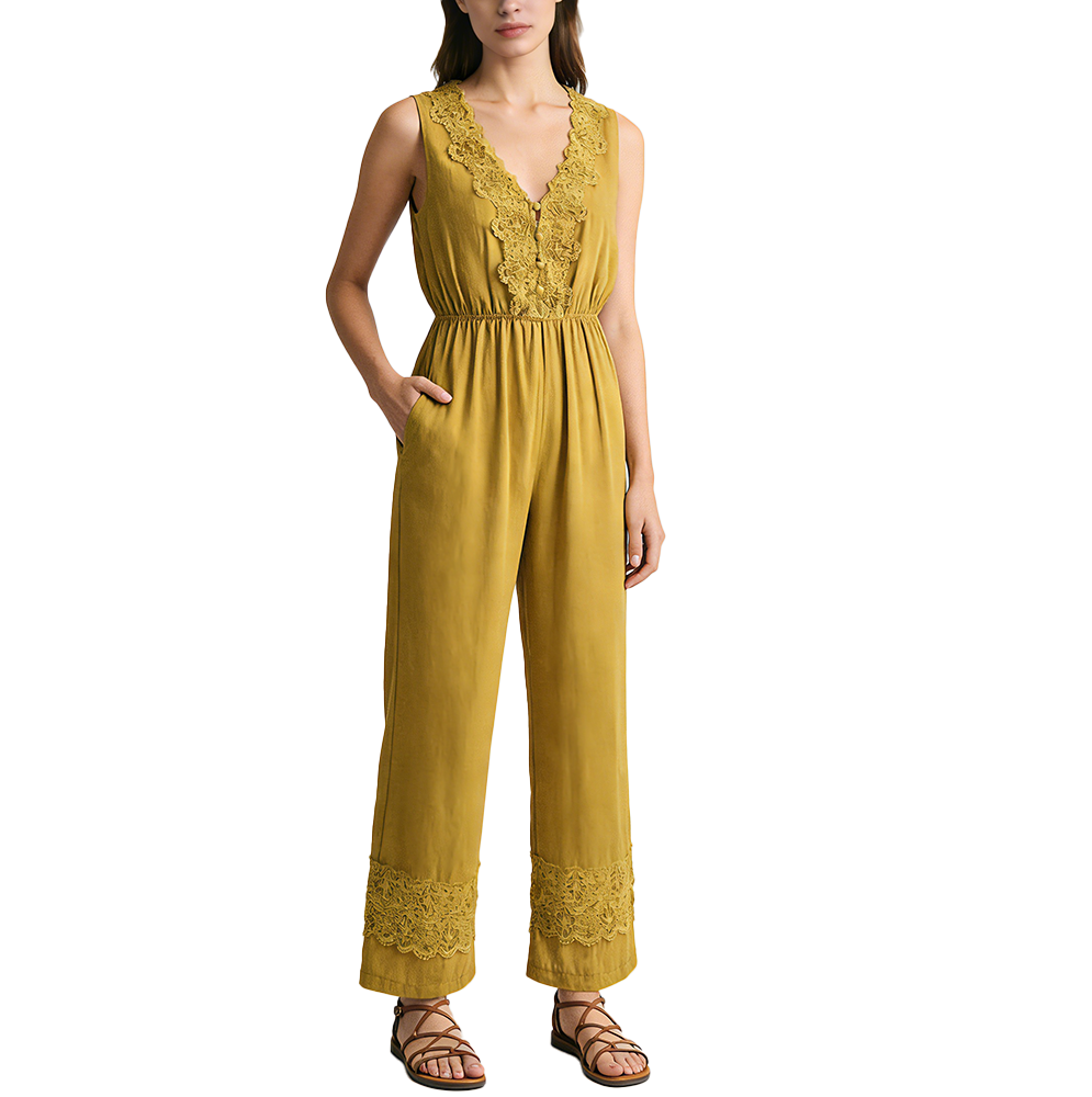 Elegant Women's Chiffon Pleated Dress with Chic Chest Cutout Detail