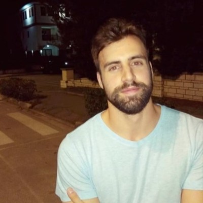 Φωτογραφία καθηγητή Γιώργος Γούνης — ιδιαίτερα Λατινικά Λυκείου