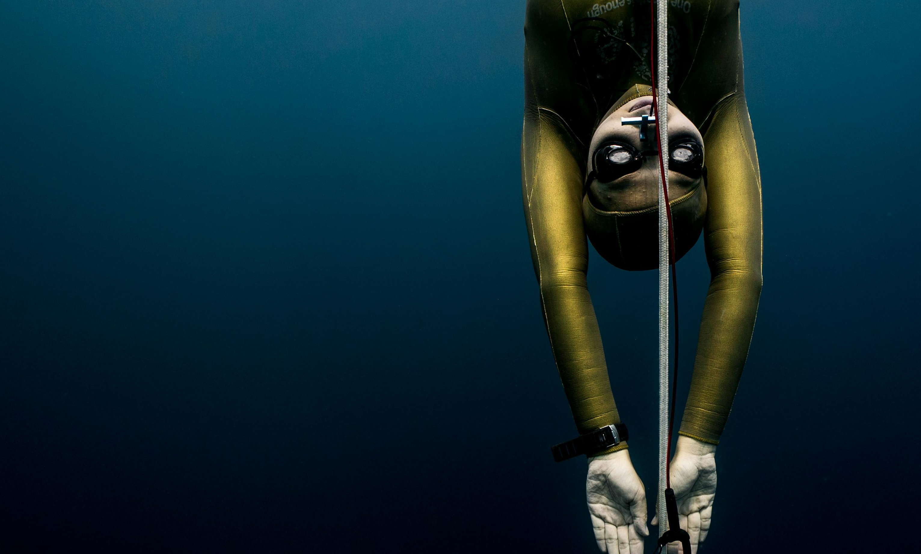 person freediving