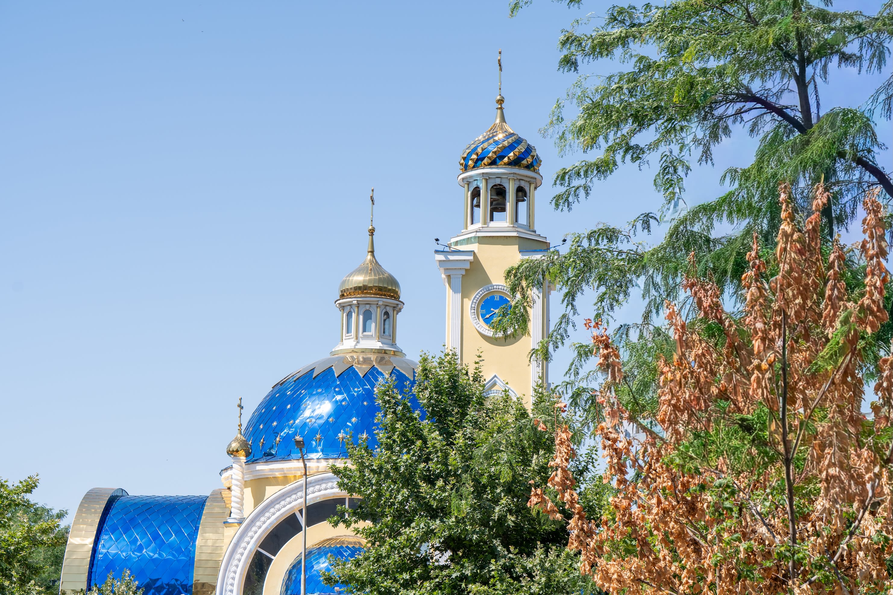 Кръщене в Пловдив - Синята църква и ресторант „Рибарника"